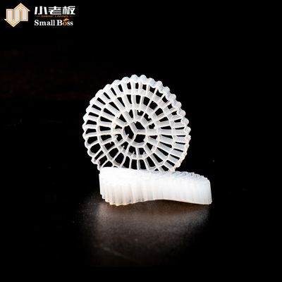 खरीदें मत्स्यालय फिल्टर पीई प्लास्टिक सामग्री 1600M2/M3 मछली पालन के लिए online manufacture
