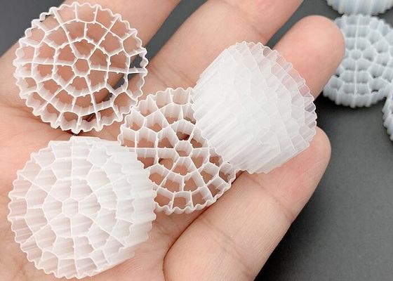 एफडीए पीई37 25*10 एमएम सफेद एचडीपीई एमबीबीआर फ्लोटिंग फिल्टर मीडिया