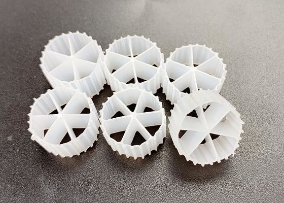 PE04 बड़ा सतह क्षेत्र सफेद रंग एमबीबीआर बायो मीडिया 6 कमरे 800m2/M3