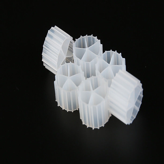 हाइड्रोफिलिक एमबीबीआर प्लास्टिक फिल्टर मीडिया कम ऊर्जा खपत