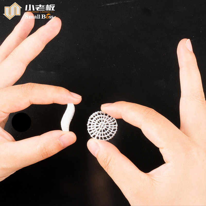 मत्स्यालय फिल्टर पीई प्लास्टिक सामग्री 1600M2/M3 मछली पालन के लिए