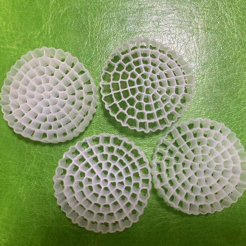 पीई79एस 1600m2/m3 फ्लोटिंग कैरियर एमबीबीआर सीवेज ट्रीटमेंट के लिए फिल्टर मीडिया