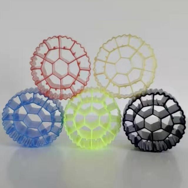 अपशिष्ट जल उपचार के लिए कुंवारी एचडीपीई सामग्री के साथ सफेद और काले रंग के एमबीबीआर फिल्टर मीडिया