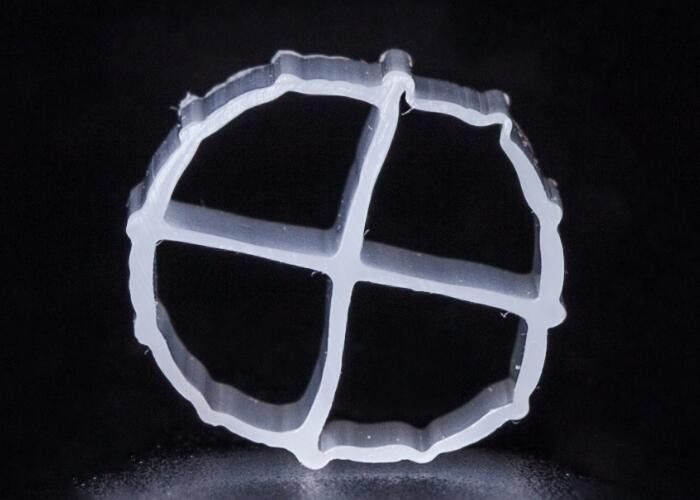 आरएएस के लिए सफेद रंग और कुंवारी एचडीपीई सामग्री के साथ अच्छा सतह क्षेत्र एमबीबीआर फिल्टर मीडिया