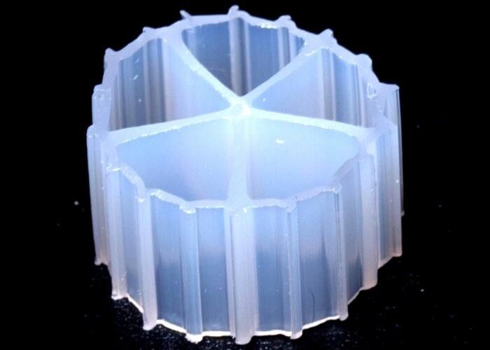 मछली फार्म के लिए अनुकूलित 10mmX7 mm k1 kaldnes फिल्टर मीडिया बायोफिल्म वाहक