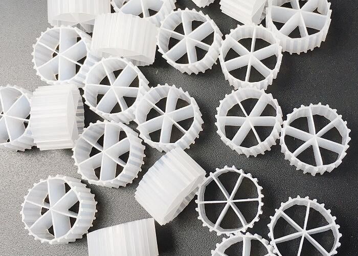 मछली पालन सफेद एमबीबीआर फिल्टर बायोसेल जल उपचार 16*10 मिमी बड़ा क्षेत्र