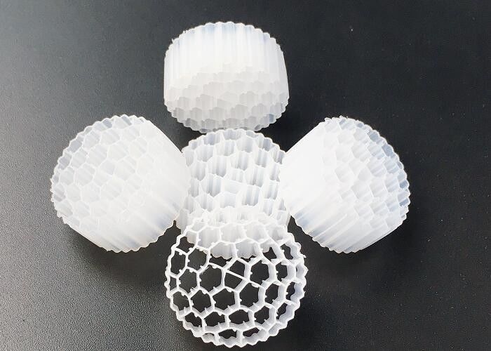 विशेष सूत्र आरएएस के लिए एचडीपीई सामग्री और सफेद काले रंग के साथ एमबीबीआर फिल्टर मीडिया