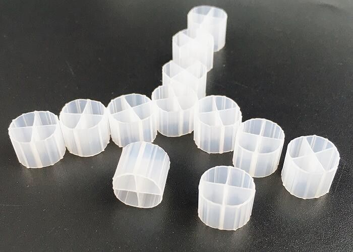 उच्च दक्षता MBBR बायो मीडिया K1 माइक्रो मीडिया 12 मिमी X 9 मिमी सफेद रंग