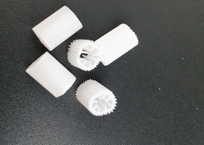 7 छेद फ्लोटिंग फिल्टर मीडिया HIPS सामग्री औद्योगिक सीवेज के लिए प्लास्टिक बायोसेल