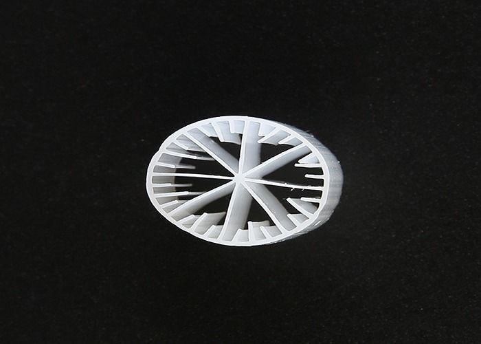 15*15 मिमी आकार एमबीबीआर बायो मीडिया वर्जिन एचडीपीई सामग्री अनायरबिक टैंक के लिए सफेद रंग