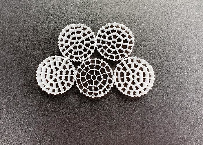 वर्जिन एचडीपीई आईएफएएस टेक्नोलॉजी एमबीबीआर फ्लोटिंग फिल्टर मीडिया सफेद रंग