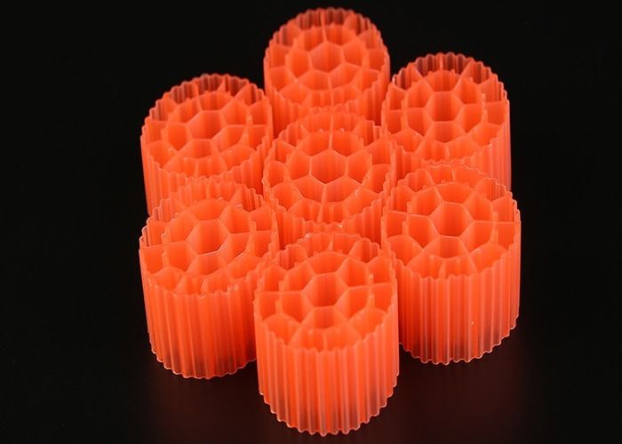 उच्च जैविक गतिविधि Biocell K1K3K5 फिल्टर मीडिया K3 एचडीपीई सामग्री के साथ मछलीघर मीडिया